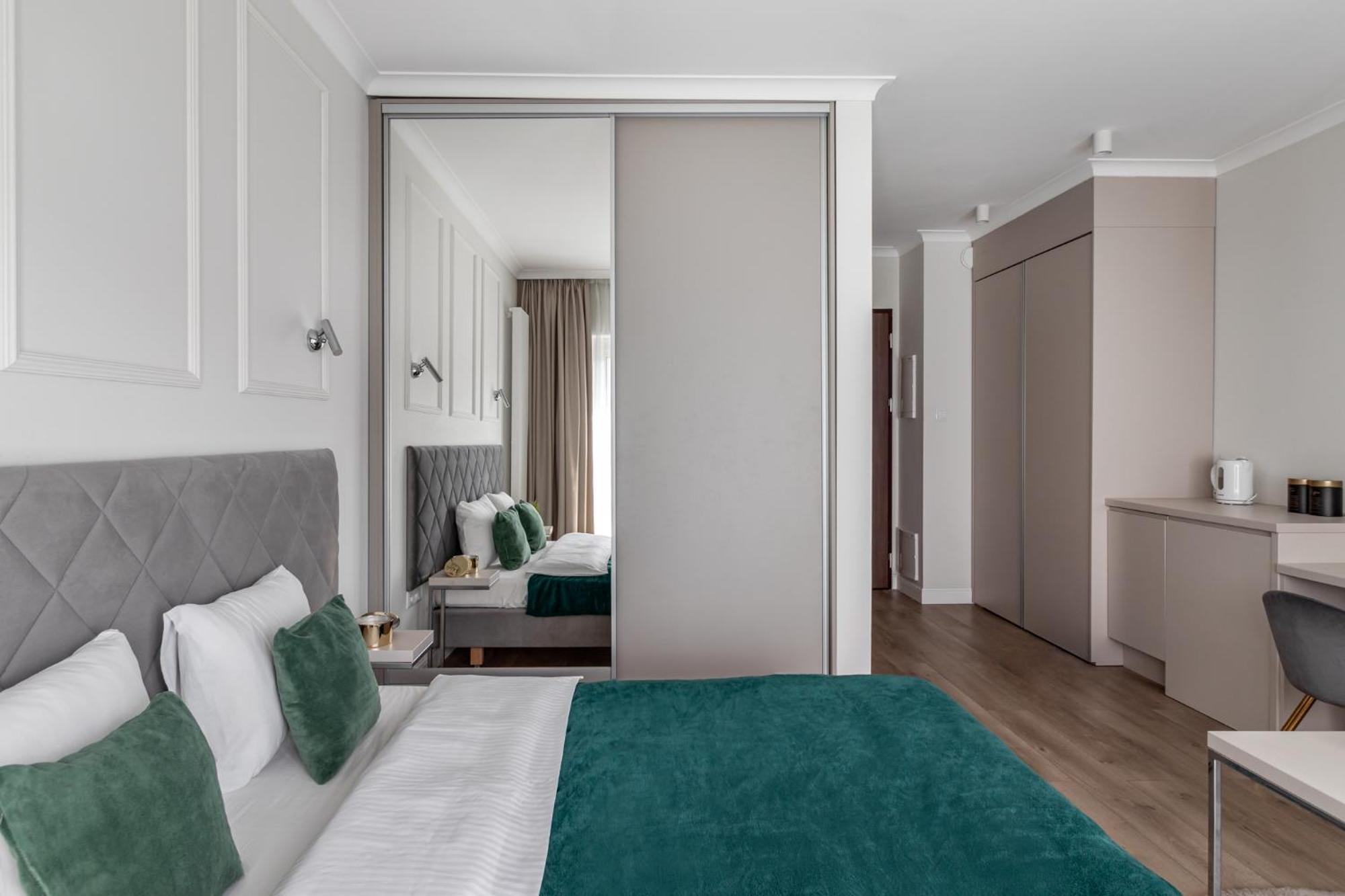 Golden Apartments -City Center - Mennica Residence Варшава Екстер'єр фото
